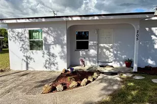 205 NE Martin Dr NE, Port Charlotte, FL 33952 - Photo 5