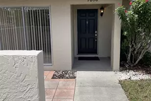 7030 W Country Club Dr N, Sarasota, FL 34243 - Photo 7