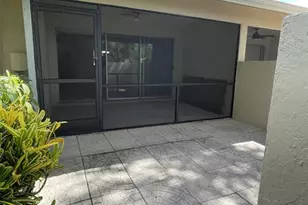 7030 W Country Club Dr N, Sarasota, FL 34243 - Photo 5