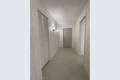 7030 W Country Club Drive N #128, Sarasota, FL 34243 - Photo 9