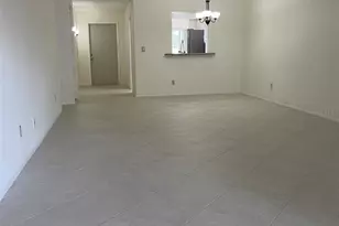 7030 W Country Club Dr N, Sarasota, FL 34243 - Photo 21