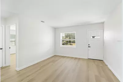 1340 46th Street S, Saint Petersburg, FL 33711 - Photo 3