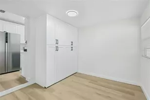 1340 46th St S, Saint Petersburg, FL 33711 - Photo 9