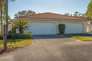 7320 Golf Pointe Cir, Sarasota, FL 34243 - Photo 7