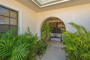 7320 Golf Pointe Cir, Sarasota, FL 34243 - Photo 9