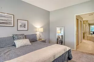 7320 Golf Pointe Cir, Sarasota, FL 34243 - Photo 33