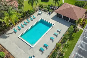 7320 Golf Pointe Cir, Sarasota, FL 34243 - Photo 67