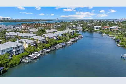 3942 Hamilton Club Circle #13, Sarasota, FL 34242 - Photo 49