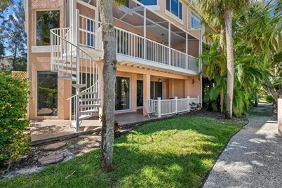 3942 Hamilton Club Circle #13, Sarasota, FL 34242 - Photo 9