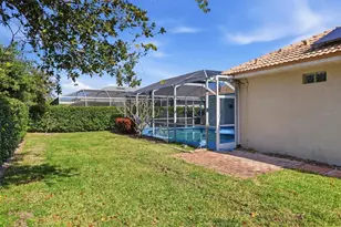 5608 Eastwind Dr, Sarasota, FL 34233 - Photo 35