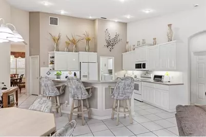 5608 Eastwind Drive, Sarasota, FL 34233 - Photo 11