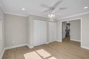 6017 Marella Dr, Sarasota, FL 34243 - Photo 19