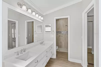 6017 Marella Drive, Sarasota, FL 34243 - Photo 15