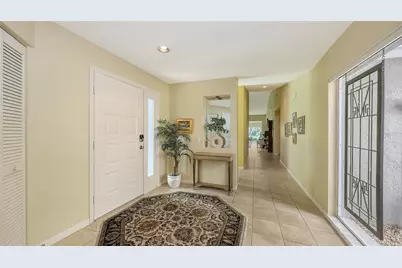 5568 Country Club Way, Sarasota, FL 34243 - Photo 5