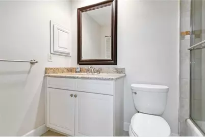 6085 Clubside Drive, Sarasota, FL 34243 - Photo 19