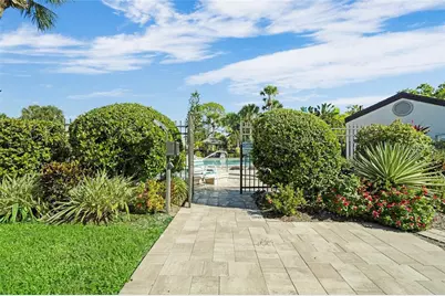 6085 Clubside Drive, Sarasota, FL 34243 - Photo 47