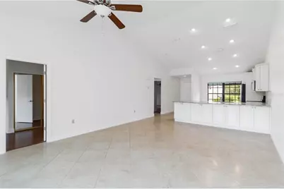 6085 Clubside Drive, Sarasota, FL 34243 - Photo 9