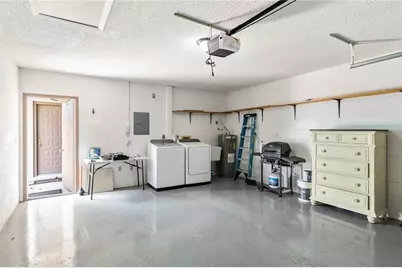 6085 Clubside Drive, Sarasota, FL 34243 - Photo 29