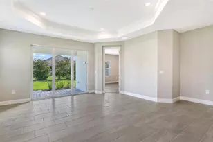 27492 Janzen Ct, Englewood, FL 34223 - Photo 5