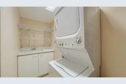 1800 Benjamin Franklin Drive #B207, Sarasota, FL 34236 - Photo 27