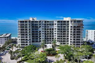 1800 Benjamin Franklin Dr, Sarasota, FL 34236 - Photo 3