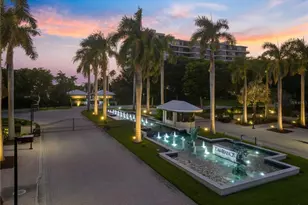 415 L Ambiance Dr, Longboat Key, FL 34228 - Photo 55