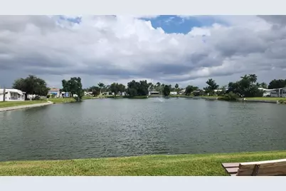 306 50th Avenue Plaza E, Bradenton, FL 34203 - Photo 11