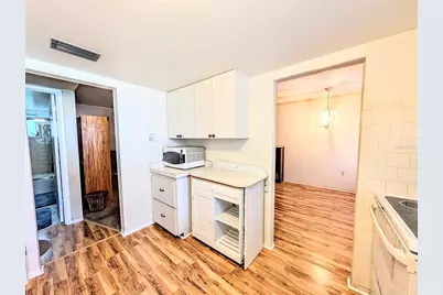 5855 Palm Lane #B21, Bradenton, FL 34207 - Photo 3