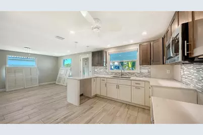 738 El Centro, Longboat Key, FL 34228 - Photo 5