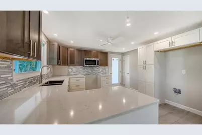 738 El Centro, Longboat Key, FL 34228 - Photo 7