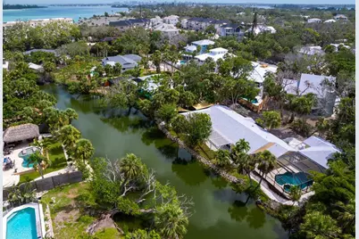 4830 Estrada De Costa, Sarasota, FL 34242 - Photo 63