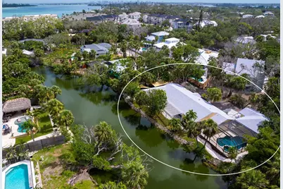 4830 Estrada De Costa, Sarasota, FL 34242 - Photo 3