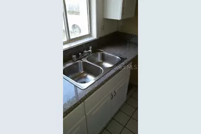 2612 Hidden Lakes Drive #B, Sarasota, FL 34237 - Photo 3