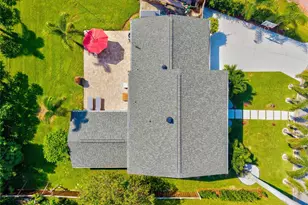 5773 Britannia Dr, Sarasota, FL 34231 - Photo 53