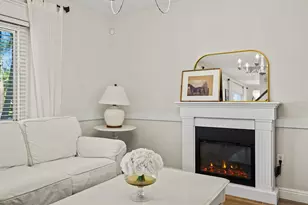 5773 Britannia Dr, Sarasota, FL 34231 - Photo 11