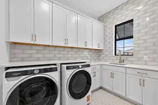 1043 Blue Shell Loop, Sarasota, FL 34240 - Photo 71