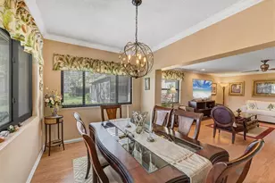 8140 Terrace Garden Dr N, Saint Petersburg, FL 33709 - Photo 23
