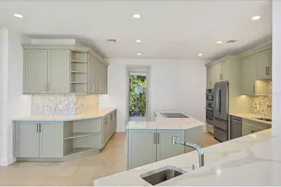 5801 Gulf Of Mexico Drive, Longboat Key, FL 34228 - Photo 3