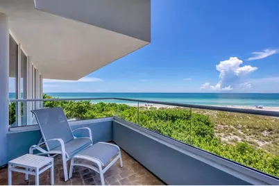 5801 Gulf Of Mexico Drive, Longboat Key, FL 34228 - Photo 23