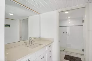 5801 Gulf of Mexico Dr, Longboat Key, FL 34228 - Photo 19