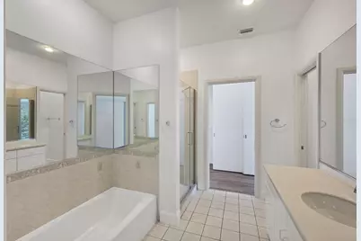 5801 Gulf Of Mexico Drive, Longboat Key, FL 34228 - Photo 17