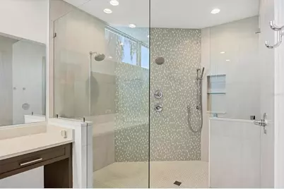 5801 Gulf Of Mexico Drive, Longboat Key, FL 34228 - Photo 13