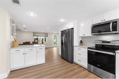 5151 Saint Albans Avenue, Sarasota, FL 34242 - Photo 13