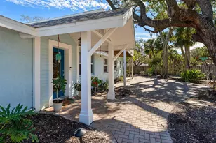 5151 St Albans Ave, Sarasota, FL 34242 - Photo 3