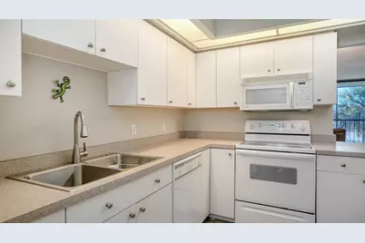 1975 Gulf Of Mexico Drive #G4-308, Longboat Key, FL 34228 - Photo 21