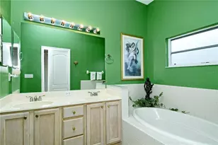 4434 Legacy Ct, Sarasota, FL 34241 - Photo 35