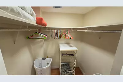 7461 W Country Club Drive N #209, Sarasota, FL 34243 - Photo 9