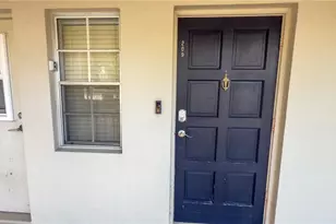 7461 W Country Club Dr N, Sarasota, FL 34243 - Photo 5
