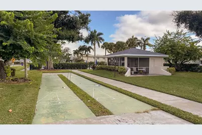 7461 W Country Club Drive N #209, Sarasota, FL 34243 - Photo 35