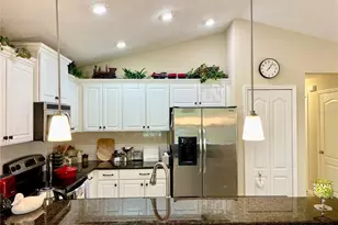 6417 Pine Breeze Run, Sarasota, FL 34243 - Photo 7